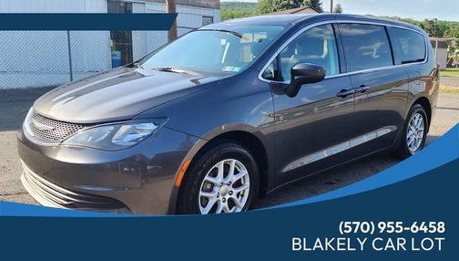 Granite Crystal Metallic Clearcoat 2017 Chrysler Pacifica Touring