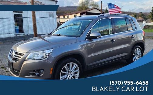 Alpine Gray Metallic 2011 Volkswagen Tiguan SE
