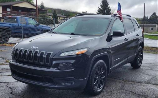Brilliant Black Crystal Pearlcoat 2016 Jeep Cherokee Sport