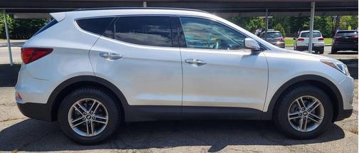 Sparkling Silver 2017 Hyundai Santa Fe Sport 2.4L