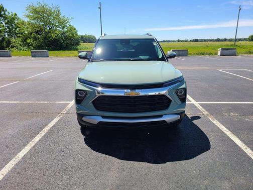 Cacti Green 2026 Chevrolet Trailblazer LT
