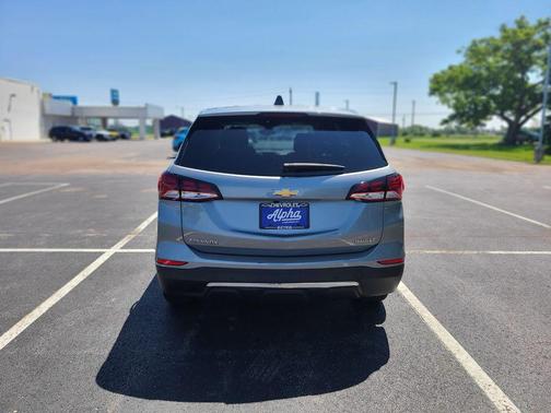 Sterling Gray Metallic 2024 Chevrolet Equinox 1LT
