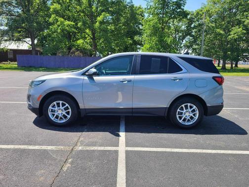 Sterling Gray Metallic 2024 Chevrolet Equinox 1LT