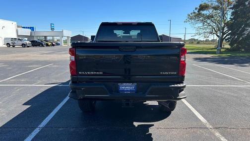 2025 Chevrolet Silverado 2500 Custom