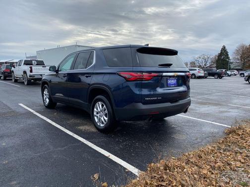 2022 Chevrolet Traverse LS