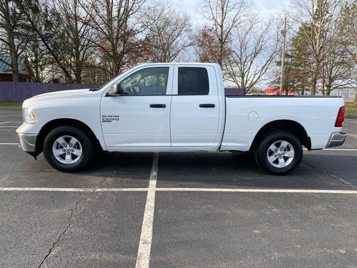 2024 RAM 1500 Classic SLT