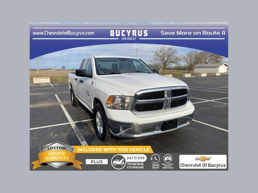Bright White Clearcoat 2024 RAM 1500 Classic SLT