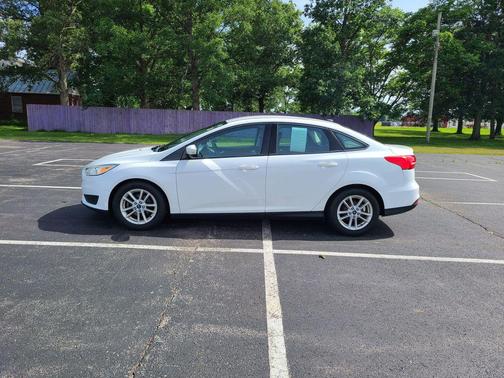 Blue Candy Metallic Tinted Clearcoat 2017 Ford Focus SE