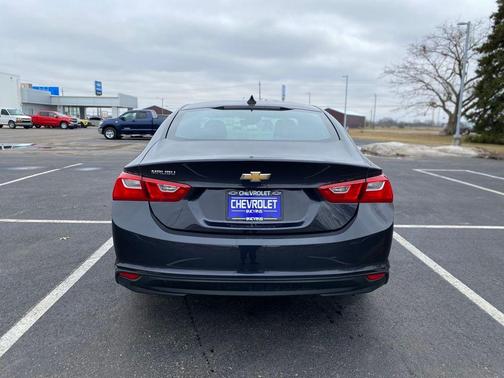 Dark Ash Metallic 2023 Chevrolet Malibu 1LS
