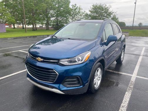 Pacific Blue Metallic 2020 Chevrolet Trax LT