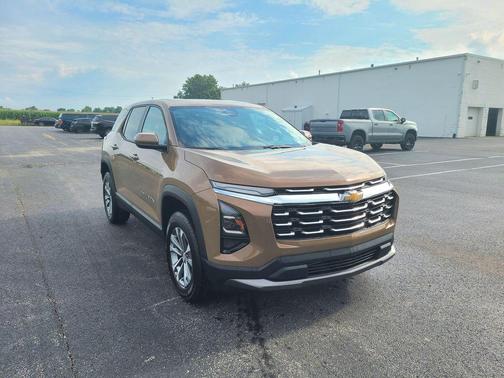 Autumn Harvest Metallic 2027 Chevrolet Equinox 1LT