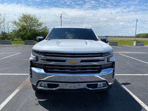 Iridescent Pearl Tricoat 2019 Chevrolet Silverado 1500 LTZ
