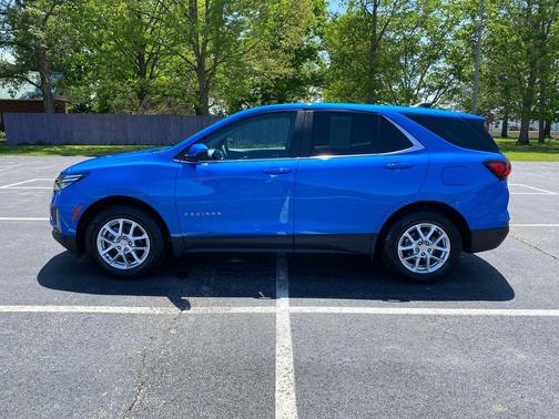 Riptide Blue Metallic 2024 Chevrolet Equinox 1LT