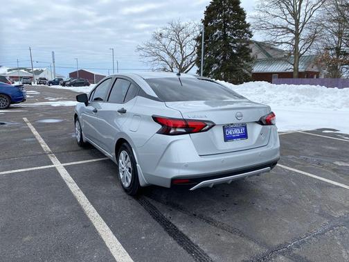 2024 Nissan Versa 1.6 S
