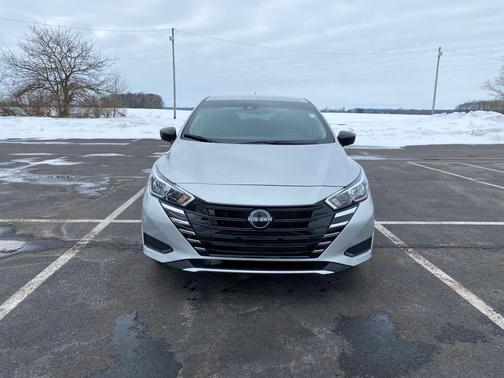 2024 Nissan Versa 1.6 S