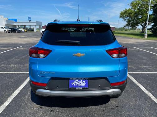 Marina Blue Metallic 2026 Chevrolet Trailblazer LT