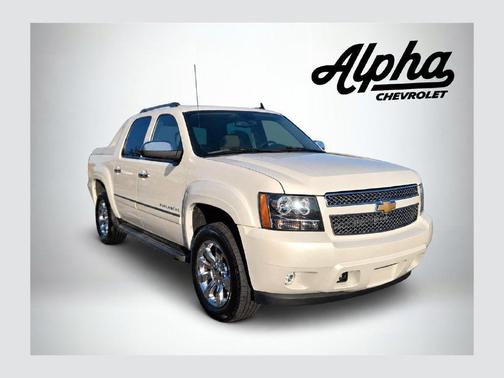White Diamond Clearcoat 2012 Chevrolet Avalanche 1500 LTZ