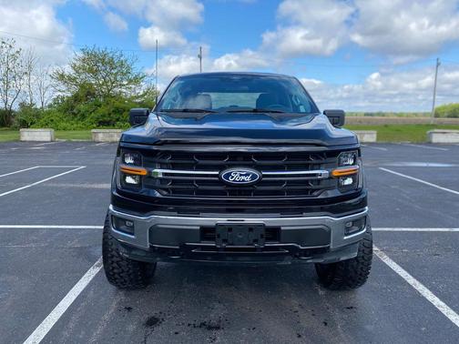 Agate Black Metallic 2025 Ford F-150 XLT