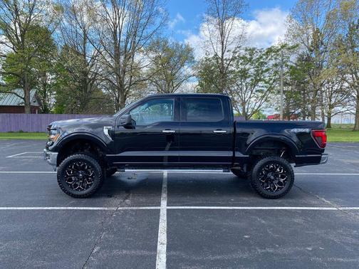 Agate Black Metallic 2025 Ford F-150 XLT