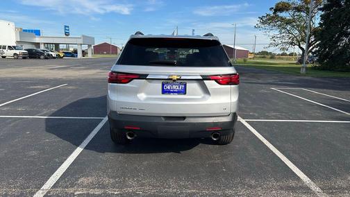 2022 Chevrolet Traverse LT Cloth