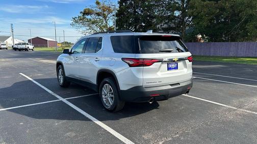 2022 Chevrolet Traverse LT Cloth