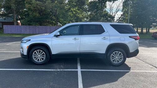 2022 Chevrolet Traverse LT Cloth