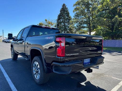 2025 Chevrolet Silverado 2500 Custom