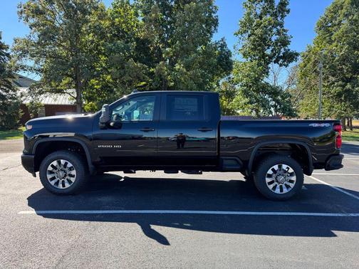2025 Chevrolet Silverado 2500 Custom