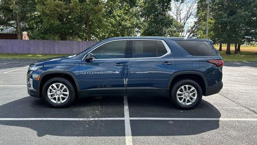 2022 Chevrolet Traverse LS
