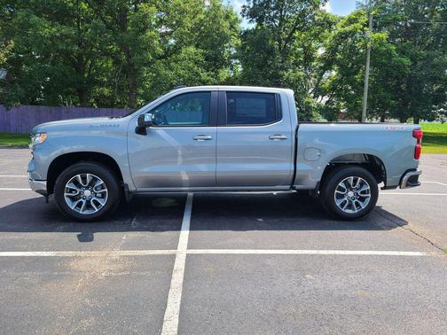 Sterling Gray Metallic 2026 Chevrolet Silverado 1500 LT
