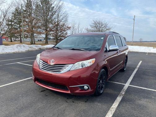 2016 Toyota Sienna SE