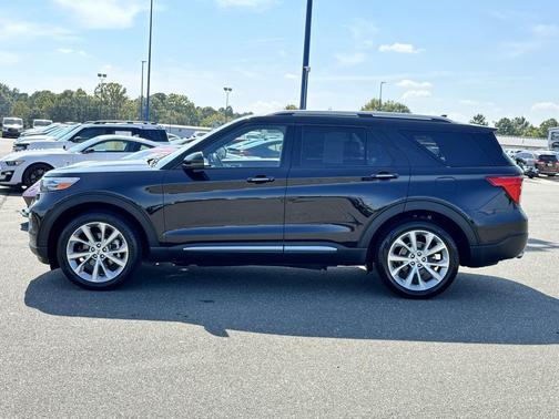 2022 Ford Explorer Platinum