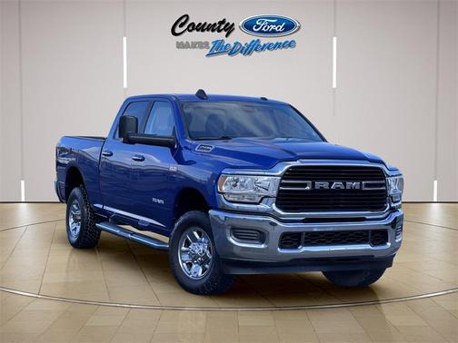 2019 RAM 2500 Big Horn Crew Cab 4x4 6'4' Box