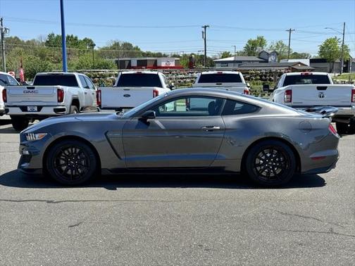 2019 Ford Shelby GT350 Base