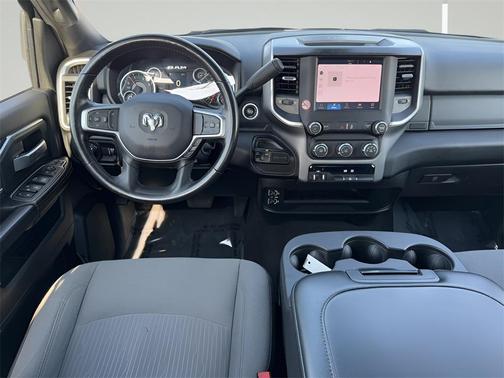 2024 RAM 3500 Big Horn Crew Cab 4x4 8' Box