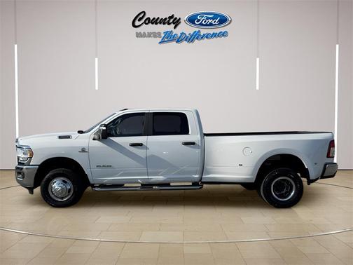 2024 RAM 3500 Big Horn Crew Cab 4x4 8' Box