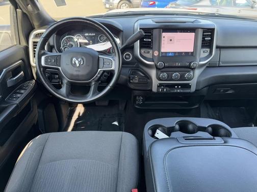 2024 RAM 3500 Big Horn Crew Cab 4x4 8' Box