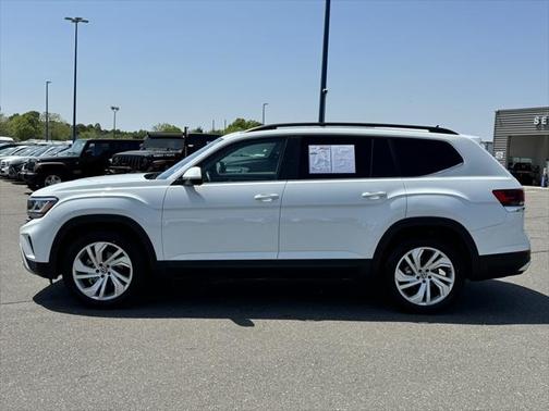 2022 Volkswagen Atlas 3.6L SE w/Technology