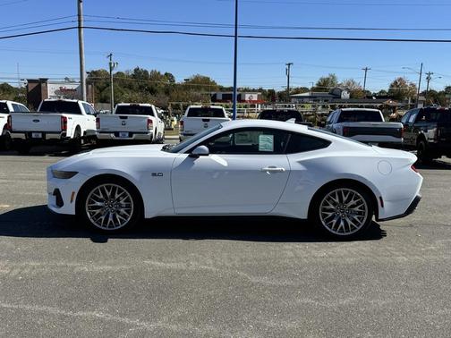 2025 Ford Mustang GT Premium
