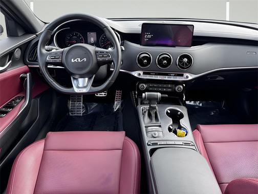 2023 Kia Stinger GT-Line