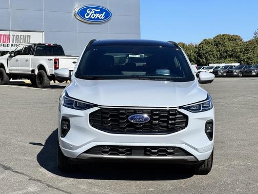 2026 Ford Escape ST-Line Elite