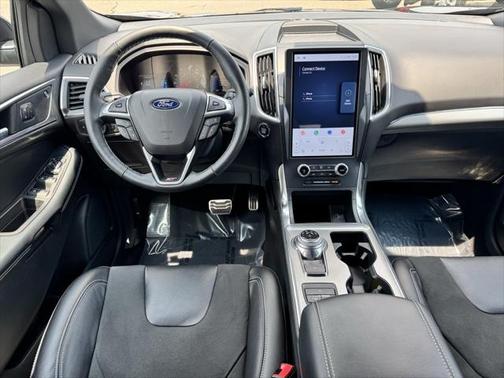 2024 Ford Edge ST