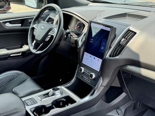 2024 Ford Edge ST