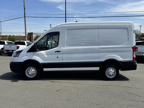 2022 Ford Transit-250 Base