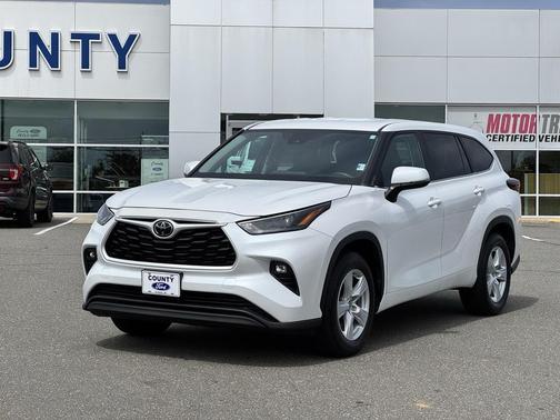 2024 Toyota Highlander LE