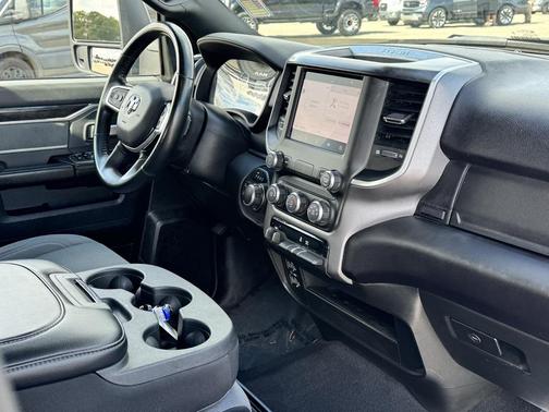 2023 RAM 2500 Big Horn Crew Cab 4x4 6'4' Box
