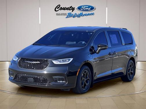 2023 Chrysler Pacifica Hybrid Touring L