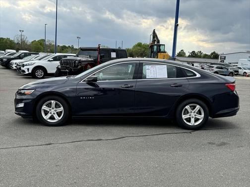 2022 Chevrolet Malibu 1LS