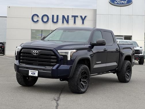 2022 Toyota Tundra SR5