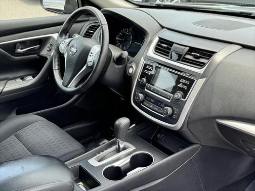 2017 Nissan Altima 2.5 SV